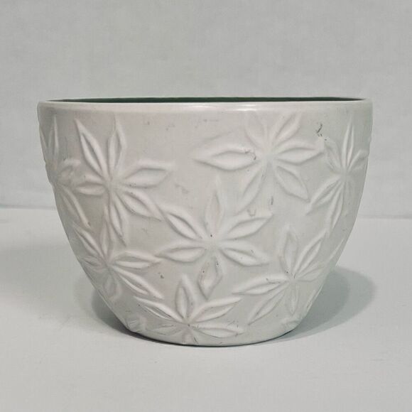 Starbucks 2008 Embossed Mug - Picture 4 of 6